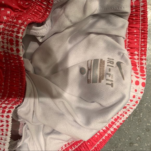 UT Austin Longhorn Nike Dri-Fit Athletic shorts - Picture 4 of 5